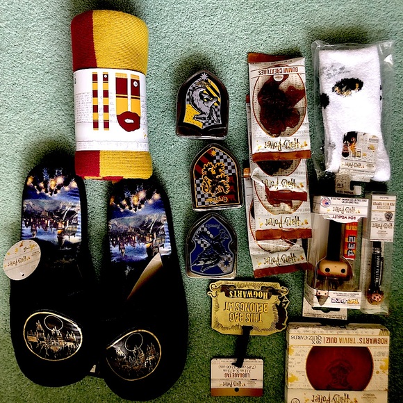 Warner Bros. Other - SOLD Harry Potter Items - Brand New